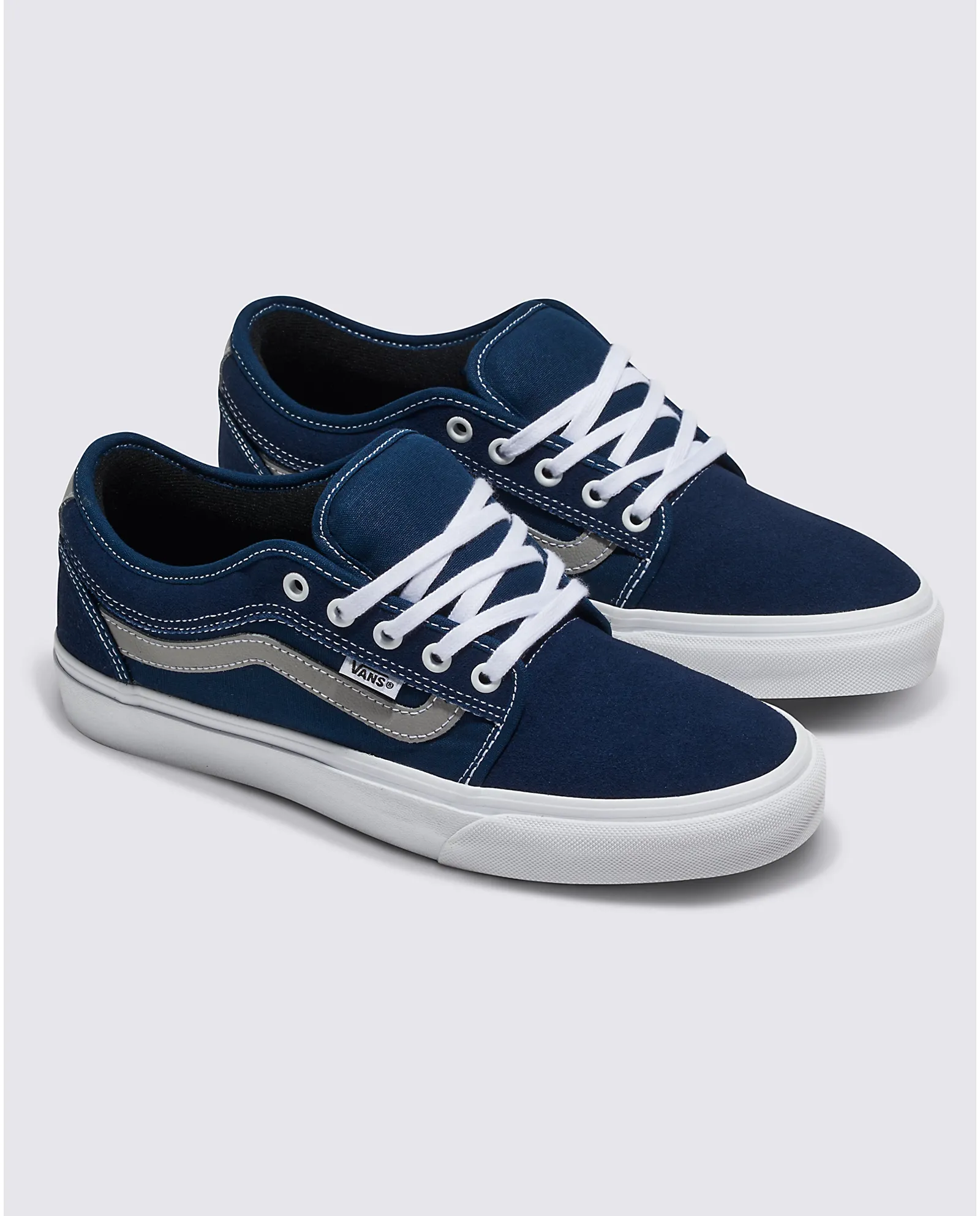 Chukka Low Sidestripe Shoes