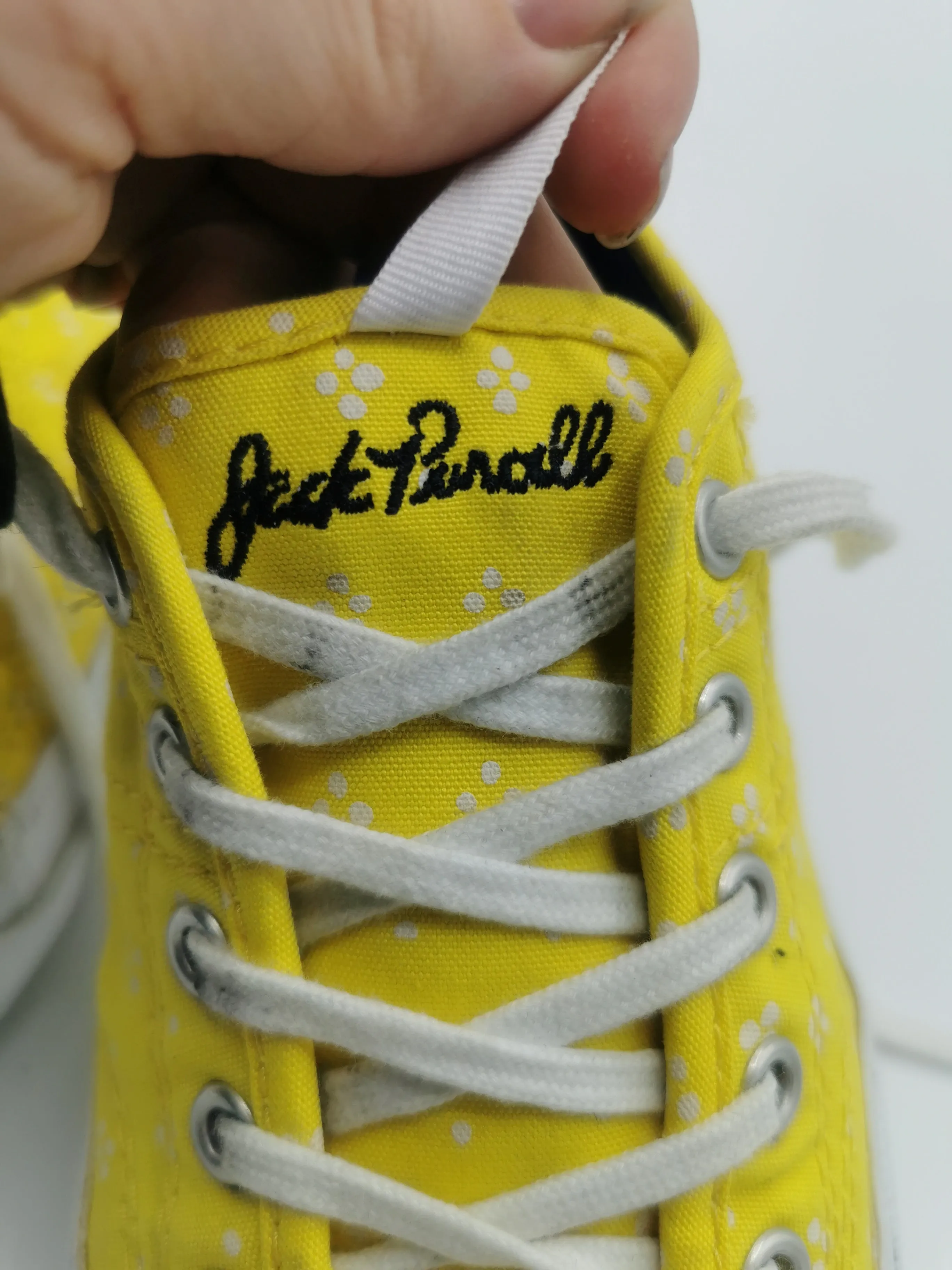 WOMENS SIZE 6 - JACK PURCELL, Converse Spring Collection, Low Top Yellow / White Flowers EUC B59